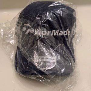 2 brand new Taylormade SIM 2020 hats
